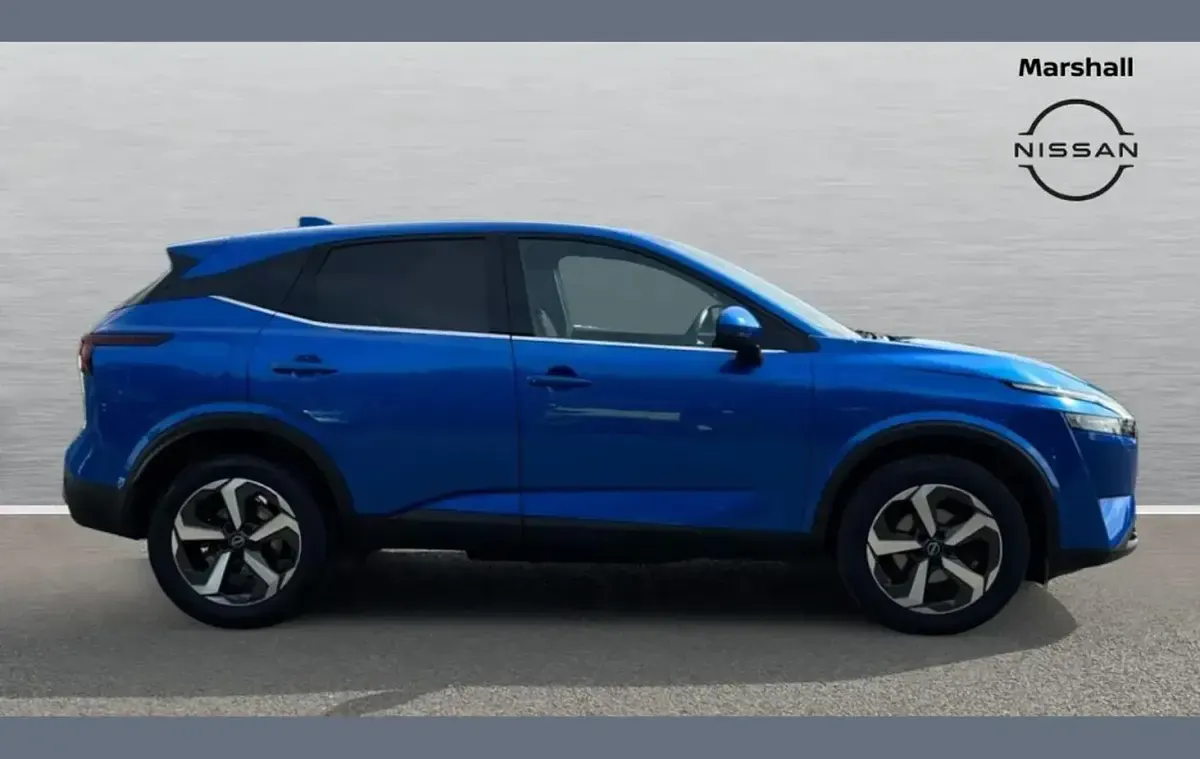 Used Nissan Qashqai N-Connecta 155 HP (114 kW) 2022 Blue SUV