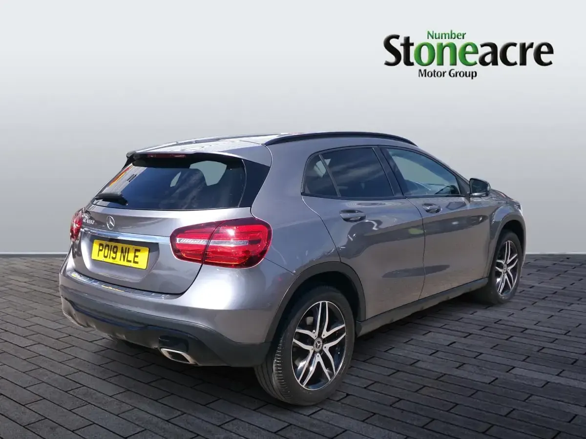 Used Mercedes GLA180 Urban 122 HP (89 kW) 2019 Grey SUV