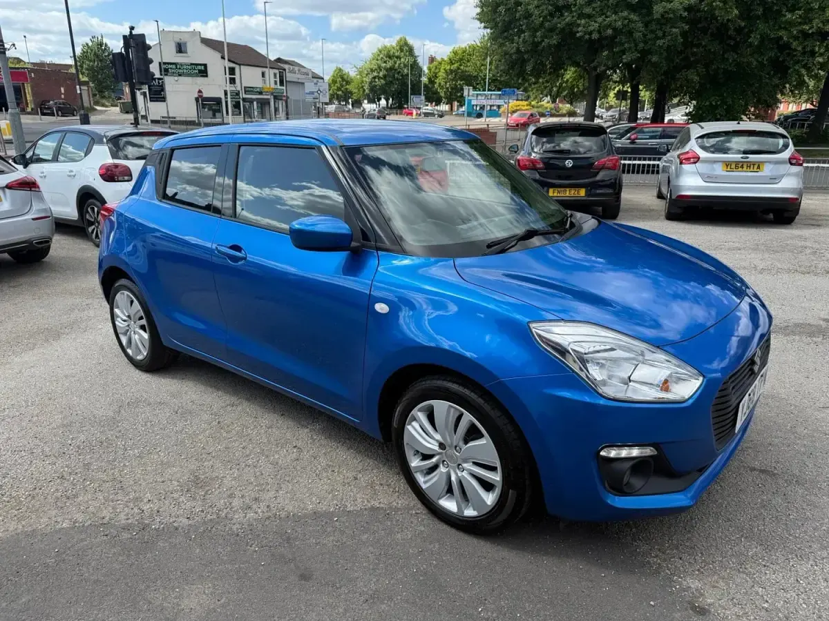 Używany Suzuki Swift SZ-T 2018 Niebieski Hatchback