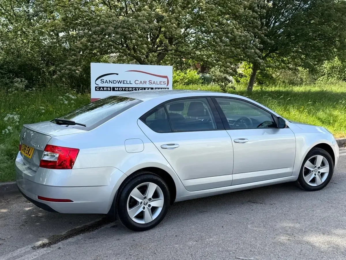 Used Skoda Octavia SE 150 HP (110 kW) 2018 Silver Hatchback