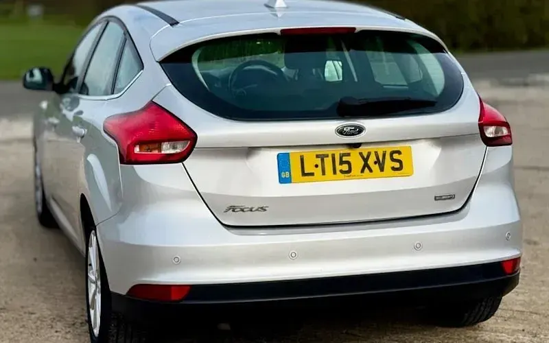 Used Ford Focus Titanium 125 HP (91 kW) 2015 Silver Hatchback
