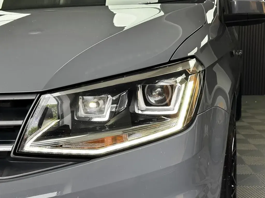 Used VW Caddy Maxi Highline 2019 Pure grey MPV