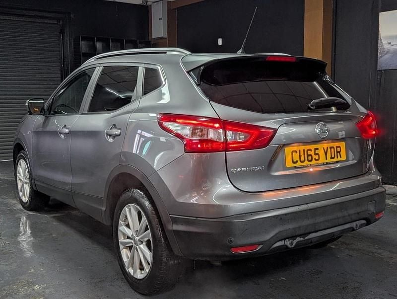 Used Nissan Qashqai Tekna 115 HP (84 kW) 2015 Grey SUV