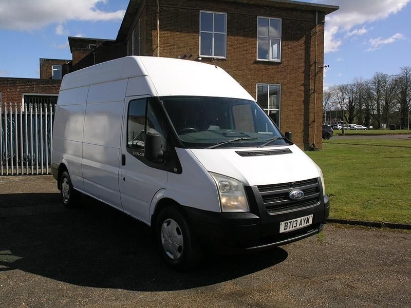 Used Ford Transit 125 HP (91 kW) 2013 White Van