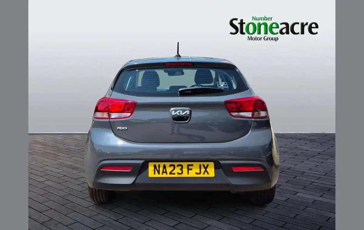 Used Kia Rio 84 HP (61 kW) 2023 Grey Hatchback