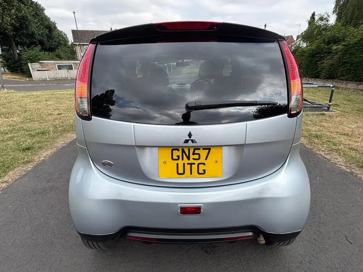 Used Mitsubishi i 64 HP (47 kW) 2008 Silver Hatchback