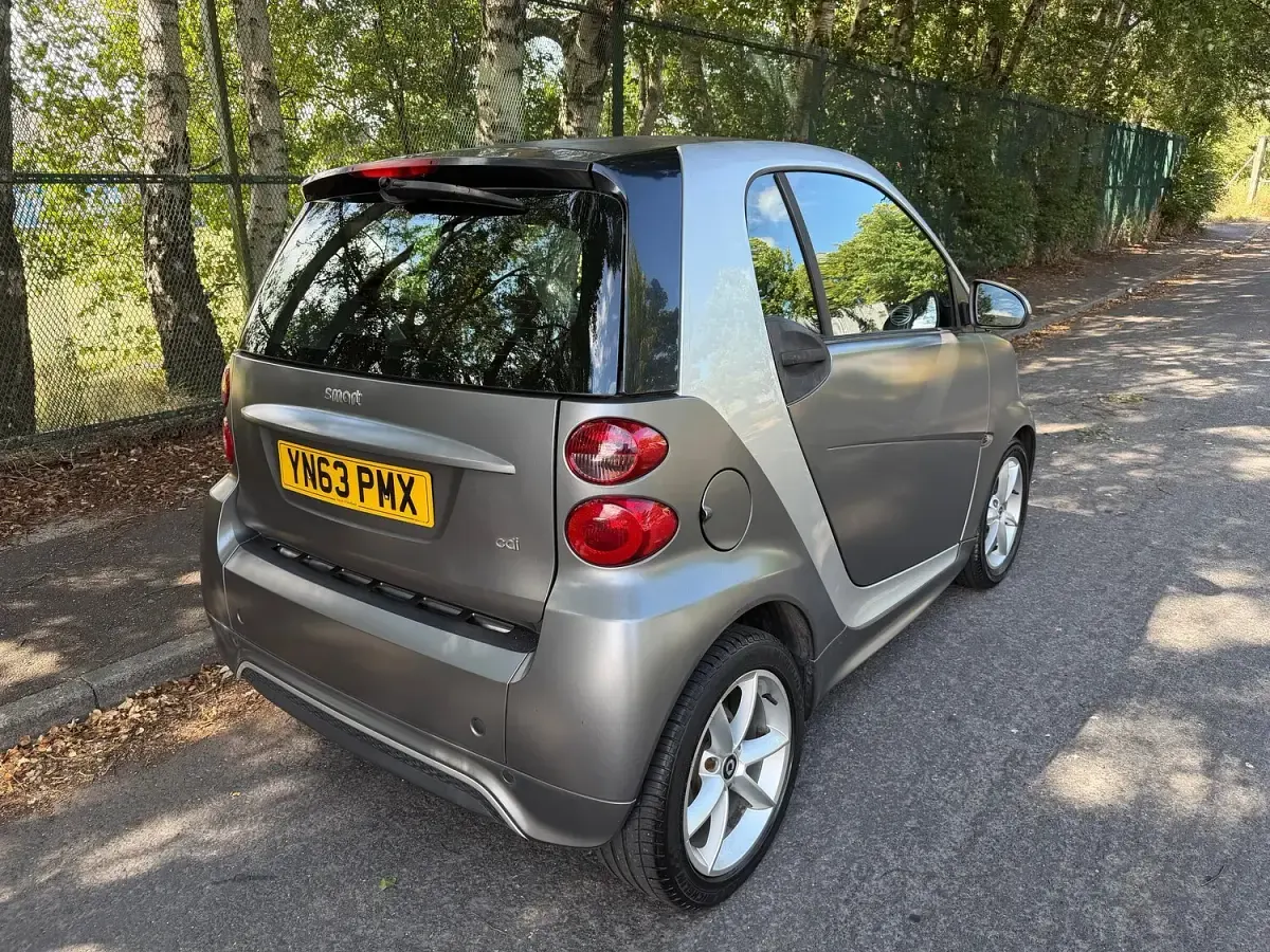 Used Smart ForTwo Coupé Pulse 54 HP (39 kW) 2013 Silver Coupe