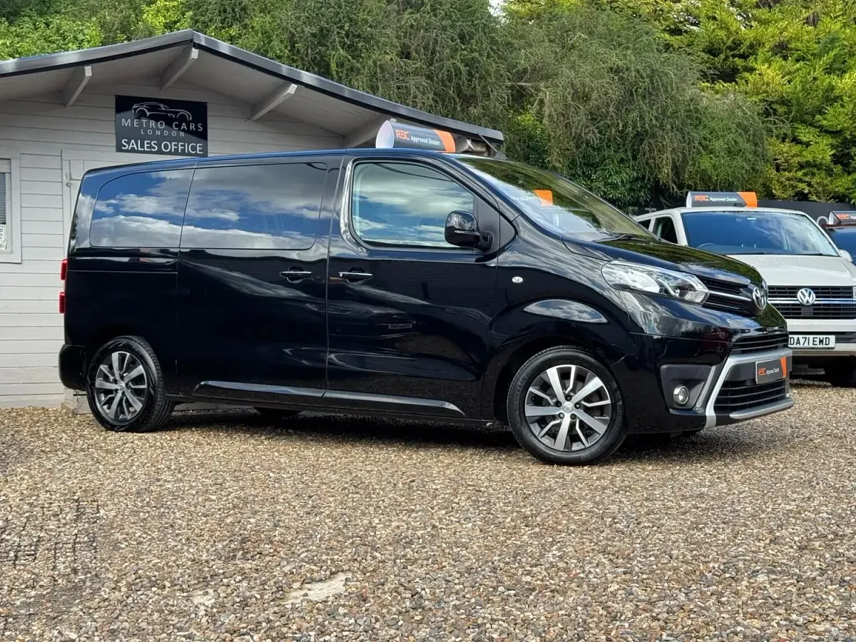 Used Toyota Proace Verso City 2017 Black Estate