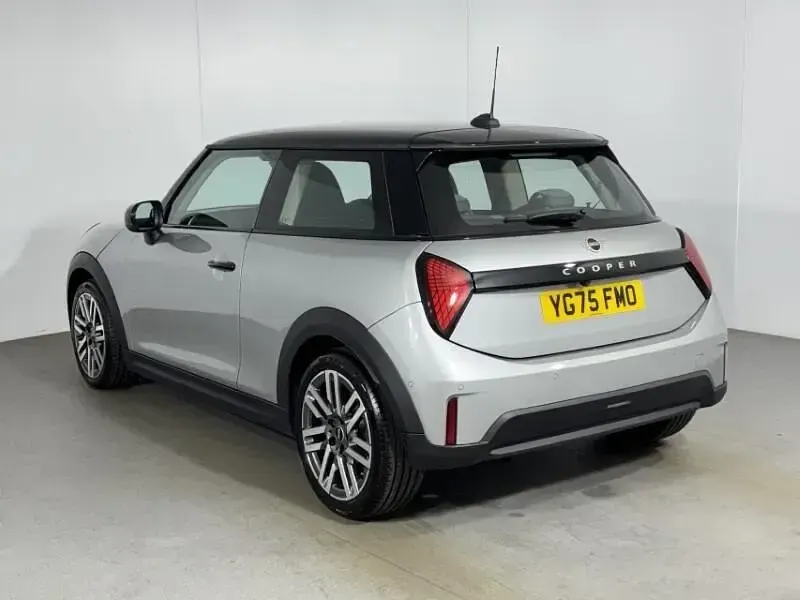Used Mini Cooper Hatch 113 kW (154 HP) 2025 Silver Hatchback