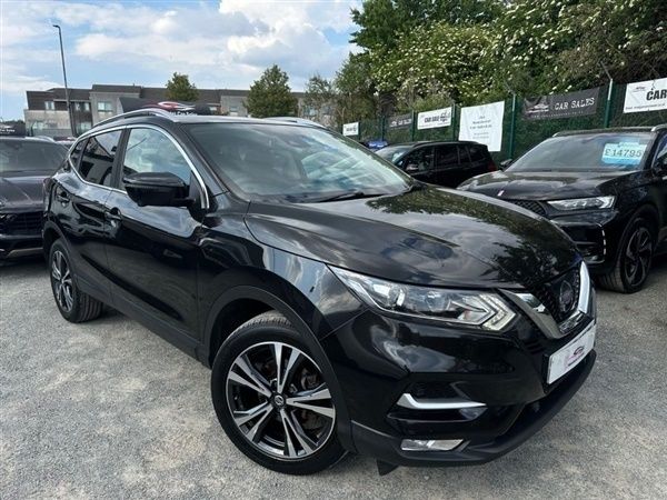 Black Used 2017 Nissan Qashqai N-Connecta SUV | £8,195 (Fair price) - Image 1/1