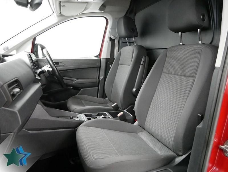 Used VW Caddy Maxi Pro 114 HP (83 kW) 2022 Red MPV