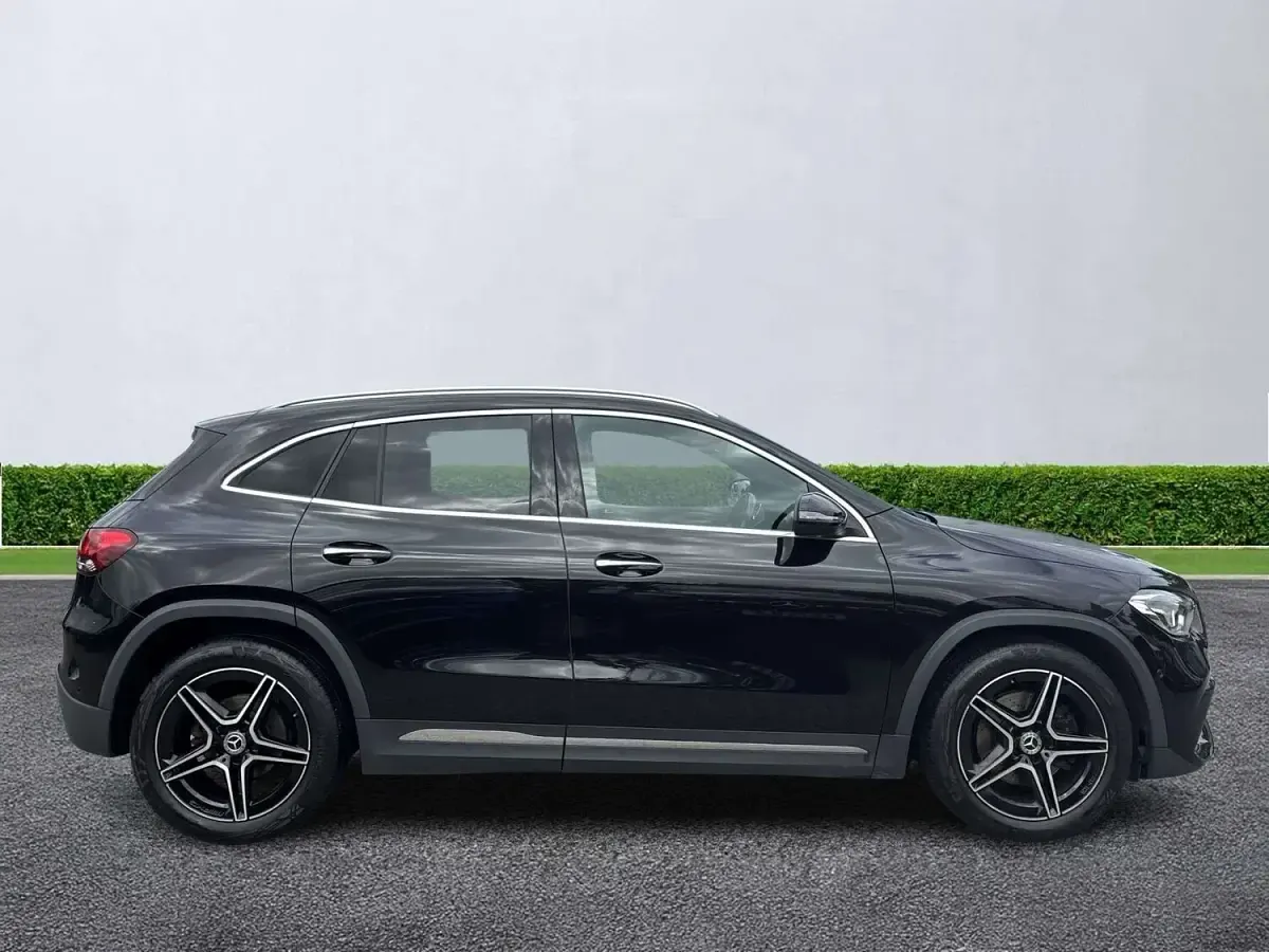 Used Mercedes GLA180 AMG Line Premium 136 HP (100 kW) 2022 Black SUV