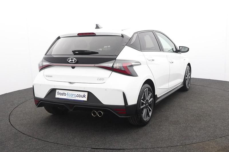 Used Hyundai i20 N Line 90 HP (66 kW) 2024 White Hatchback