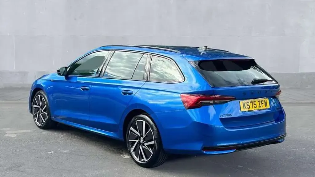 Used Skoda Octavia SportLine 150 HP (110 kW) 2026 Blue Estate