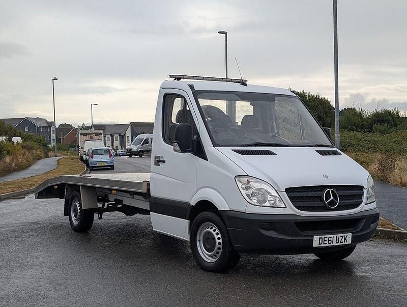 White Used 2011 Mercedes 316 Van | £9,000 - Image 1/4