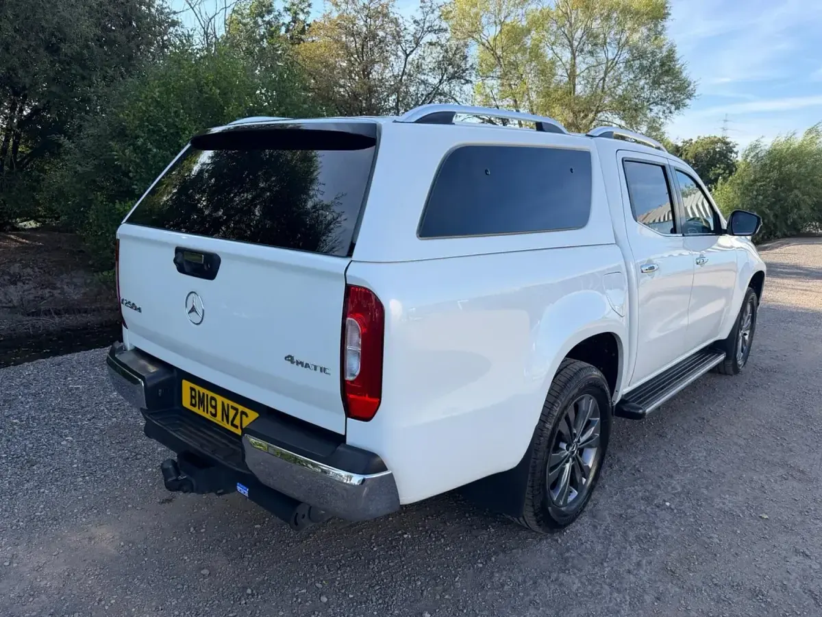 Used Mercedes X250 190 HP (139 kW) 2019 White Pickup