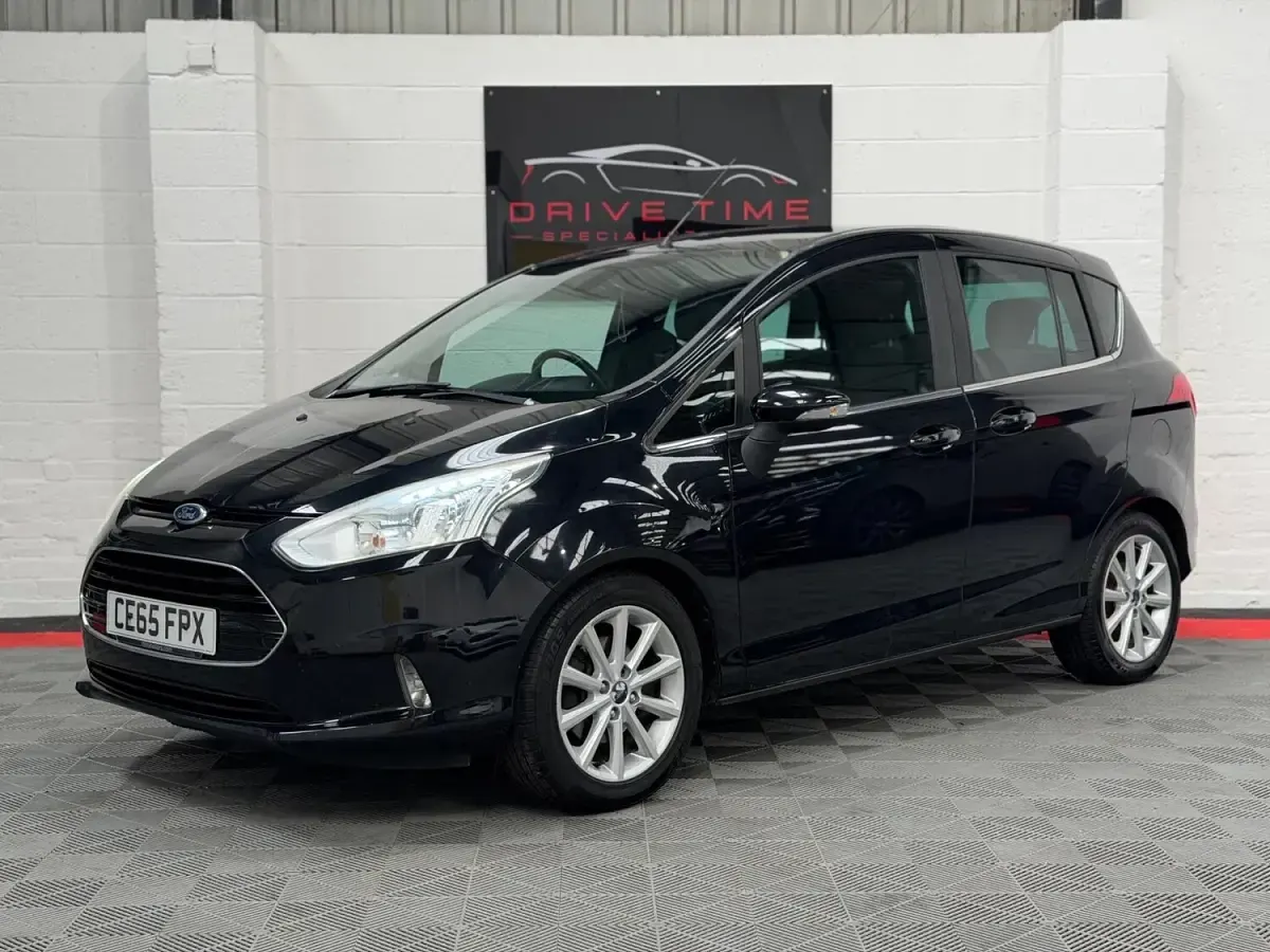 Used Ford B-MAX Titanium 2015 Black MPV