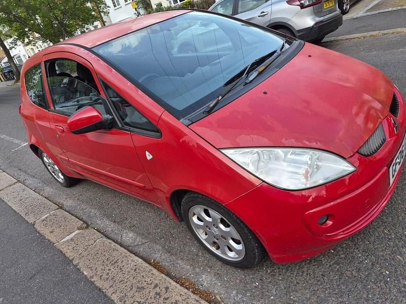 Used Mitsubishi Colt 95 HP (69 kW) 2006 Red Hatchback