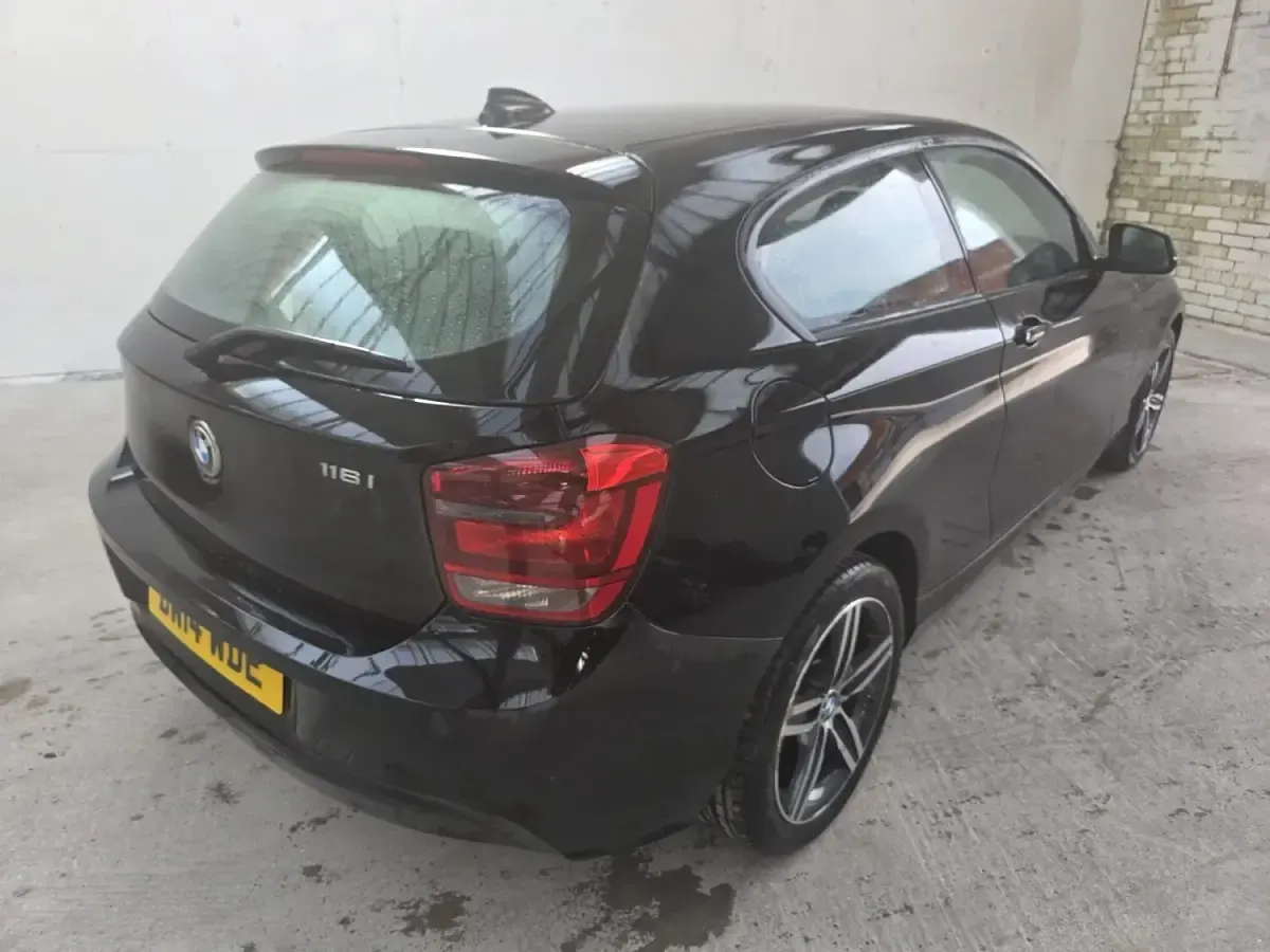 Used BMW 116 Sport Line 2014 Black Hatchback