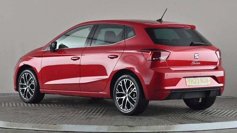 Used Seat Ibiza XCELLENCE Lux 110 HP (80 kW) 2023 Red Hatchback