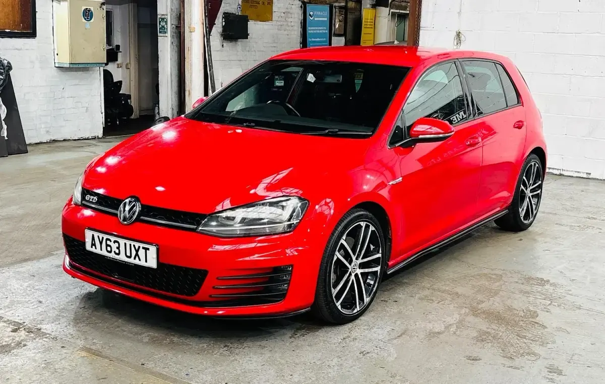Used VW Golf VII GTD 150 HP (110 kW) 2013 Red Hatchback
