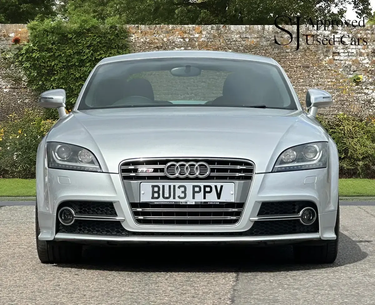 Used Audi TTS Advanced 272 HP (200 kW) 2013 Silver Coupe