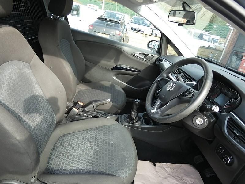 Used Vauxhall Corsa 95 HP (69 kW) 2016 Black Hatchback