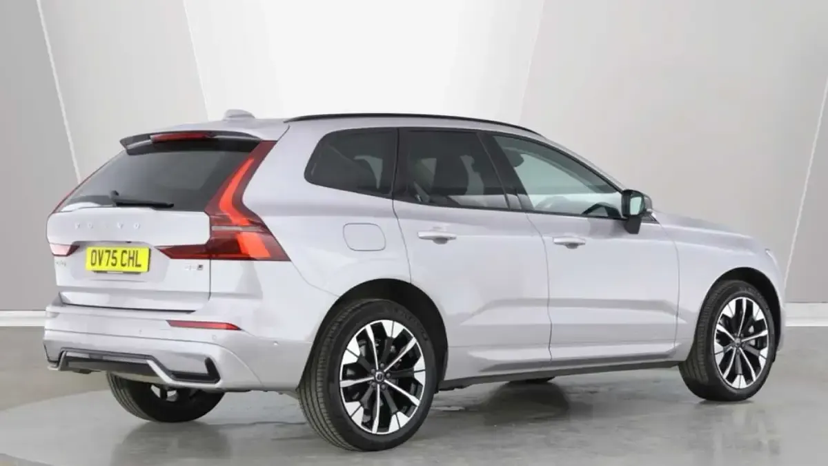 Used Volvo XC60 Plus 247 HP (181 kW) 2026 SUV
