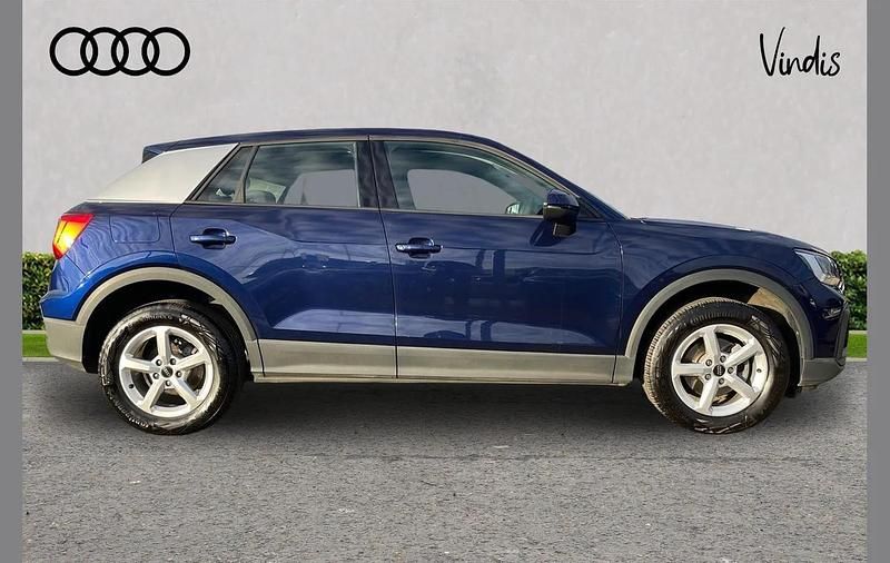 Usado Audi Q2 108 CV (79 kW) 2023 Azul SUV