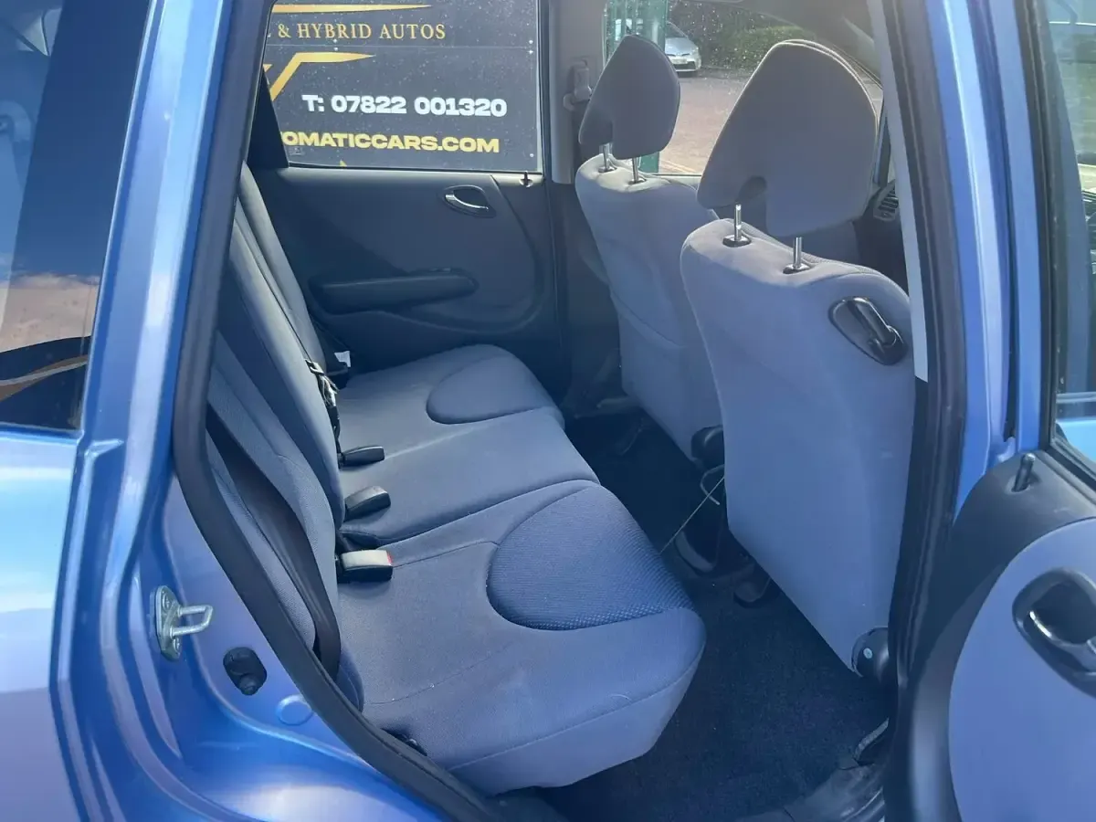 Used Honda Jazz SE 83 HP (61 kW) 2004 Blue Hatchback