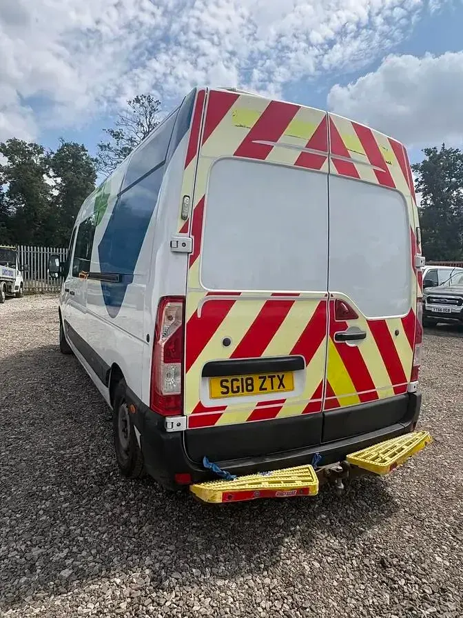 Used Vauxhall Movano 130 HP (95 kW) 2018 White MPV