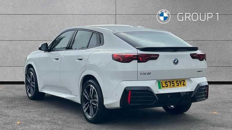 Used BMW iX2 M Sport 227 kW (309 HP) 2025 White SUV