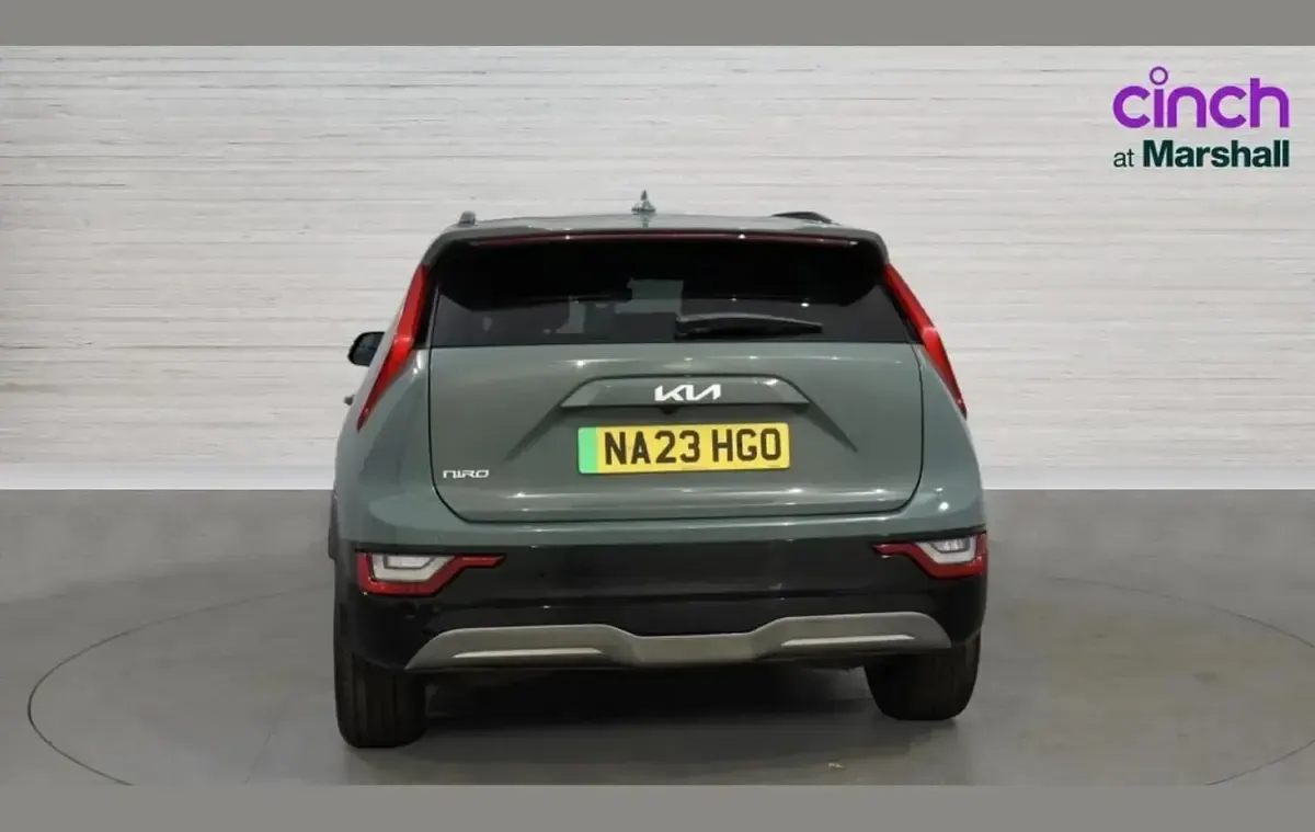 Used Kia e-Niro 150 kW (204 HP) 2023 Green SUV