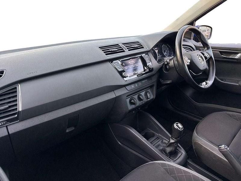 Used Skoda Fabia SE 58 HP (42 kW) 2020 Blue Hatchback