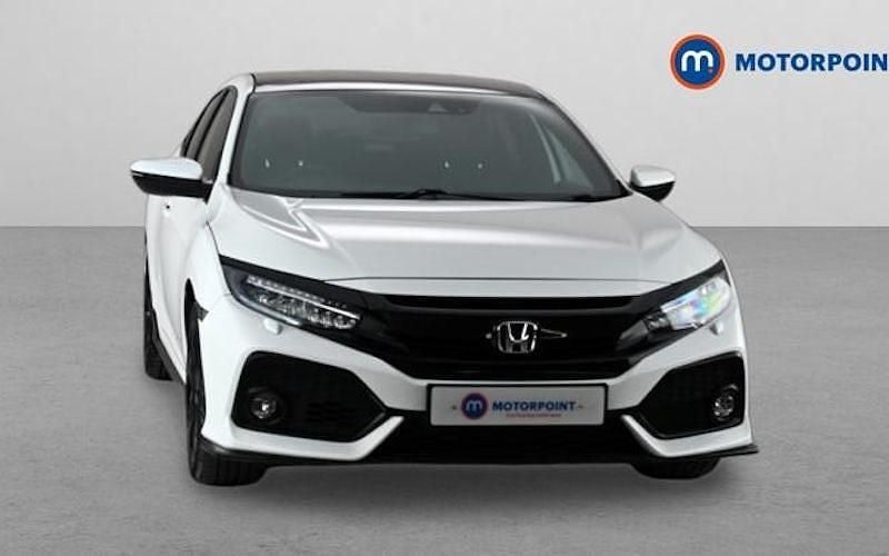 Begagnad Honda Civic Sport Plus 182 HK (133 kW) 2019 Vit Halvkombi