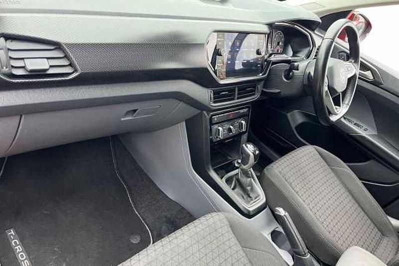 Used VW T-Cross SE 110 HP (80 kW) 2021 Red SUV