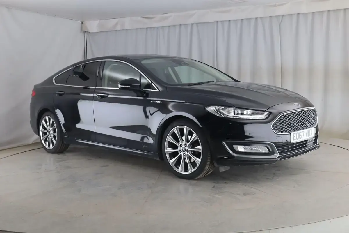 Used Ford Mondeo Vignale 180 HP (132 kW) 2017 Black Hatchback