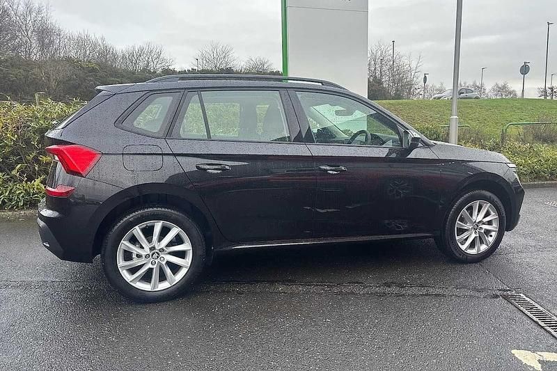 New Skoda Kamiq SE 70 HP (51 kW) 2025 Black magic pearl effect SUV
