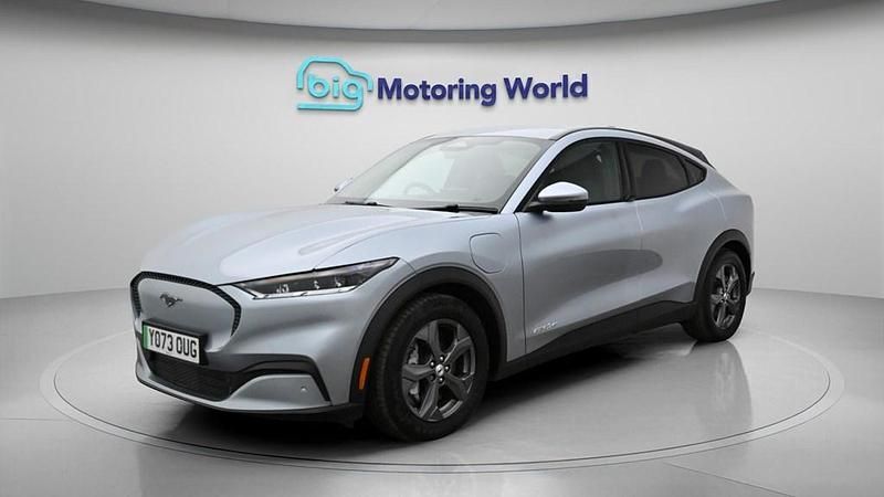 Begagnad Ford Mustang Mach-E Standard Range 197 kW (269 HK) 2024 SUV