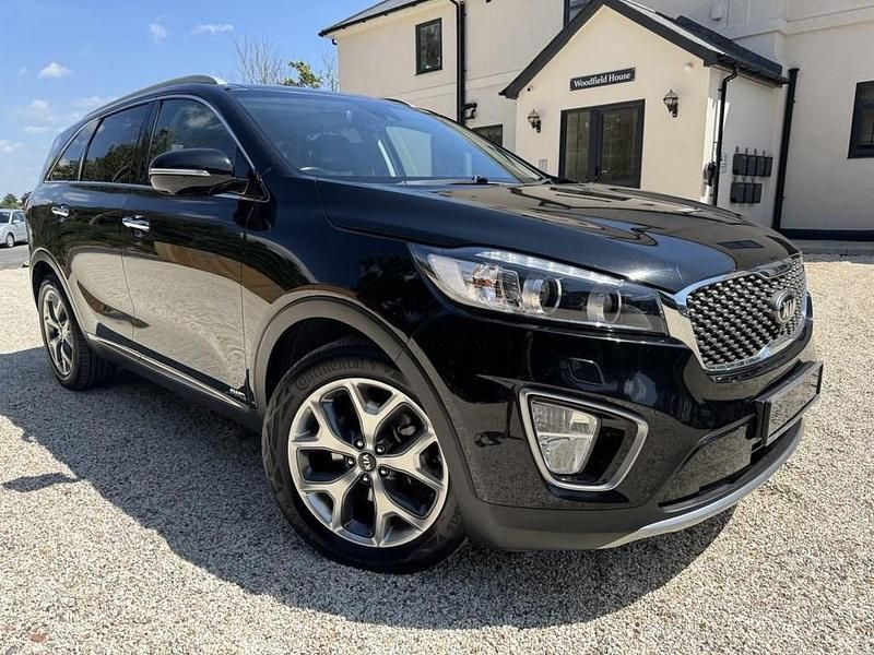 Black Used 2016 Kia Sorento 4 SUV | £12,499 (Good price) - Image 1/3