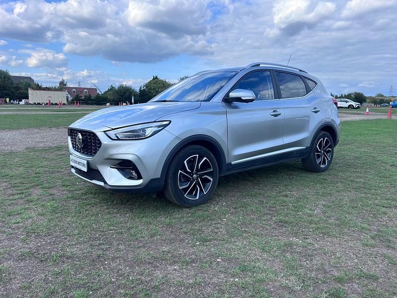 Used MG ZS Exclusive 2023 Silver Sedan