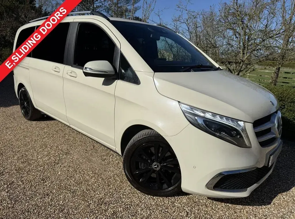 Used Mercedes V220 163 HP (119 kW) 2020 Ivory MPV