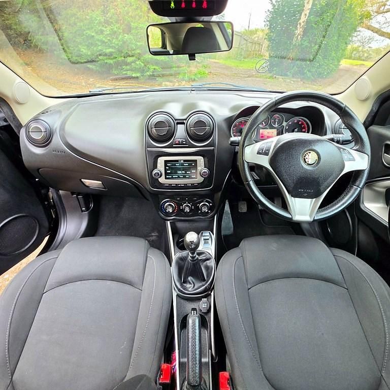 Used Alfa Romeo MiTo Progression 105 HP (77 kW) 2016 Black Hatchback