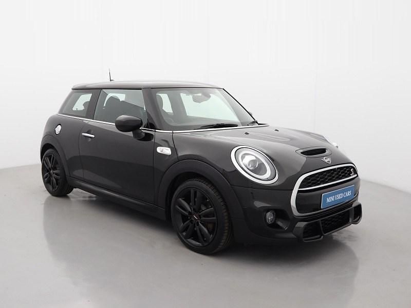 Usado Mini Cooper S Hatch 192 HP (141 kW) 2020 Preto Citadino