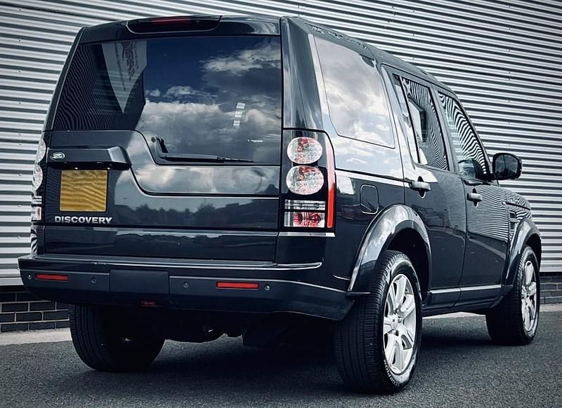 Used Land Rover Discovery 4 255 HP (187 kW) 2014 Grey SUV