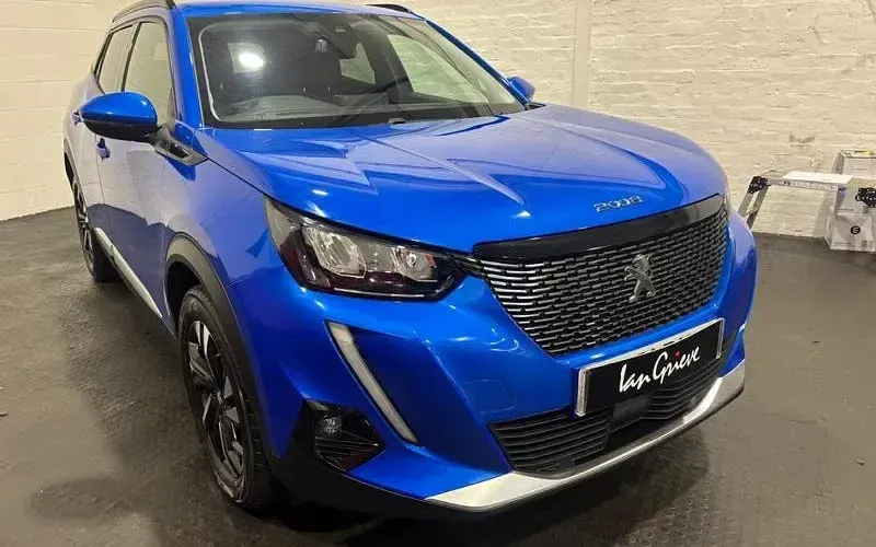 Used Peugeot 2008 Allure Premium 101 HP (74 kW) 2021 SUV