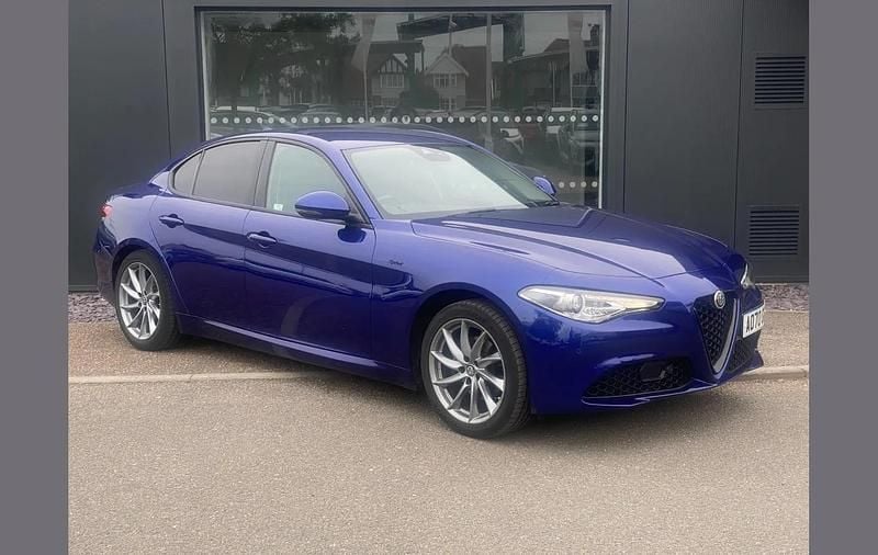Used Alfa Romeo Giulia Sprint 280 HP (205 kW) 2020 Blue Sedan