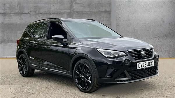 Metallic midnight black New 2025 Seat Arona Black Edition SUV | £21,980 (A bit pricey) - Image 1/4