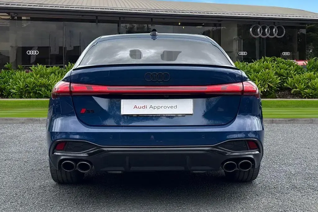 Used Audi S5 Advanced 367 HP (269 kW) 2025 Blue Estate