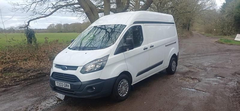 Used Ford Transit Custom 2017 White MPV